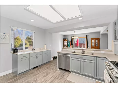 Kitchen - 10473 Sunburst Ave, Longmont, CO 80504 photo 3 of 3