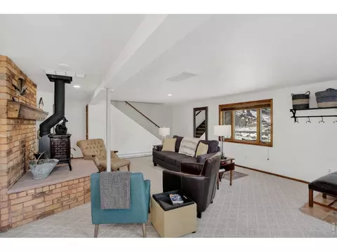 Living - 760 Hickory Dr, Lyons, CO 80540 photo 3 of 4