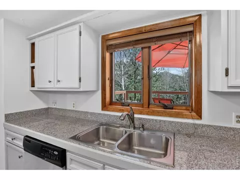 Kitchen - 760 Hickory Dr, Lyons, CO 80540 photo 4 of 4