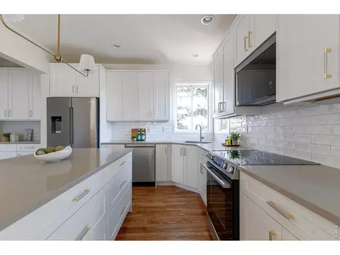 Kitchen - 6836 Idylwild Ct, Boulder, CO 80301 photo 7 of 7