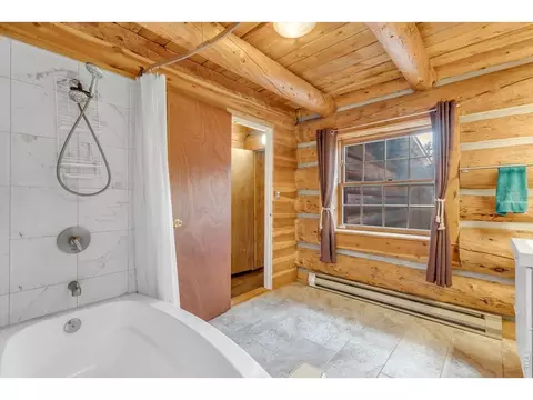 Bath - 679 Cougar Dr, Boulder, CO 80302 photo 1 of 4