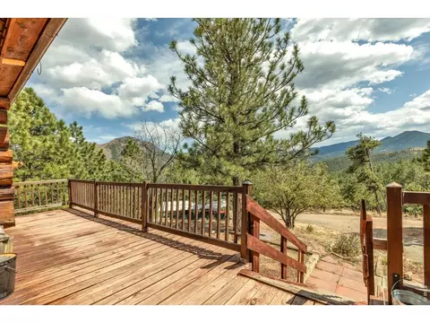 Exterior - 679 Cougar Dr, Boulder, CO 80302 photo 5 of 9