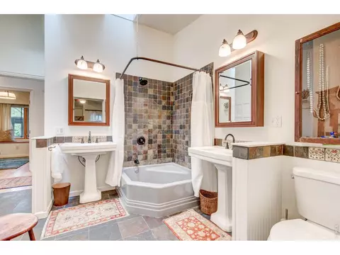 Bath - 2525 Topaz Dr, Boulder, CO 80304 photo 2 of 3