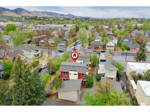 View/Area - 1802 Canyon Blvd #3, Boulder, CO 80302 photo 3 of 9