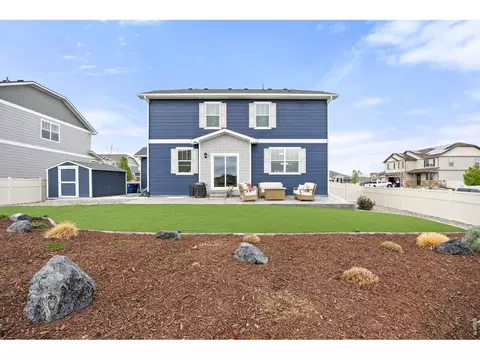 Exterior - 5400 Silverleaf Ave, Longmont, CO 80504 photo 9 of 11