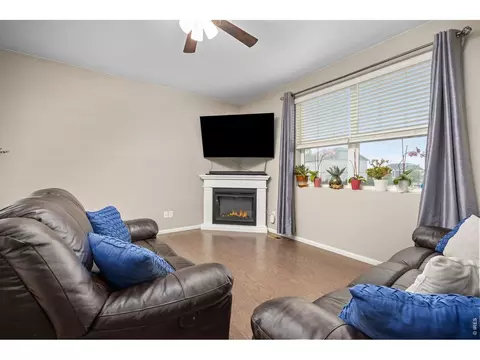 Living - 5400 Silverleaf Ave, Longmont, CO 80504 photo 1 of 3