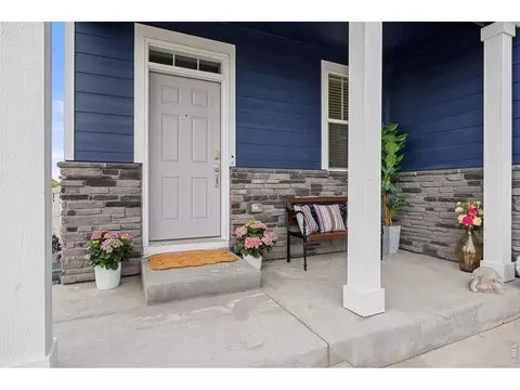 Exterior - 5400 Silverleaf Ave, Longmont, CO 80504 photo 4 of 11