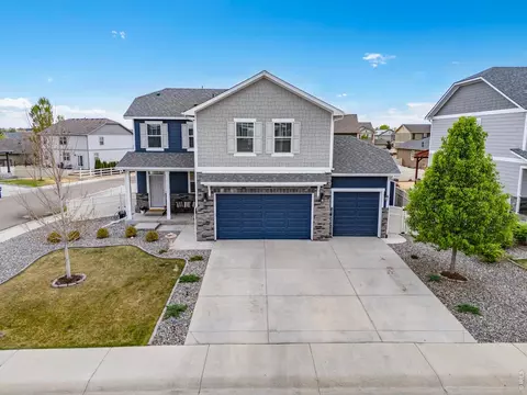 Exterior - 5400 Silverleaf Ave, Longmont, CO 80504 photo 3 of 11