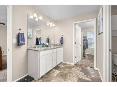 Bath - 5400 Silverleaf Ave, Longmont, CO 80504 photo 2 of 4