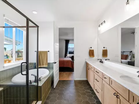 Bath - 1181 Nathan Pl, Lafayette, CO 80026 photo 1 of 6