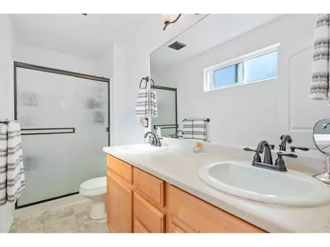 Bath - 259 Castle Dr, Windsor, CO 80550 photo 1 of 3