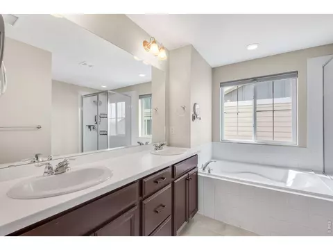 27890 E 7th Pl, Aurora, CO 80018 photo 30