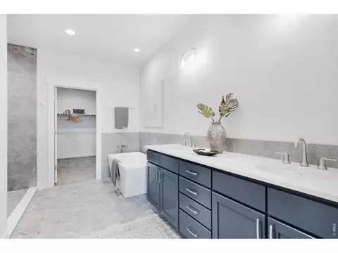 Bath - 219 57th Ave, Greeley, CO 80634 photo 1 of 3