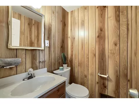 Bath - 125 S 33rd St, Boulder, CO 80305 photo 1 of 2