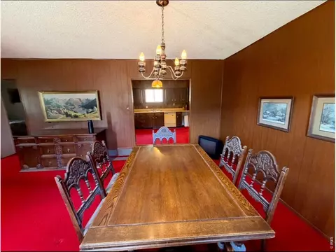 Dining - 8 Estes Park Estates Dr, Lyons, CO 80540 photo 3 of 4
