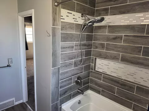 Bath - 339 Valley Dr, Sterling, CO 80751 photo 1 of 2
