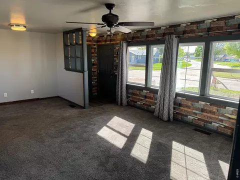 Living - 339 Valley Dr, Sterling, CO 80751 photo 3 of 5