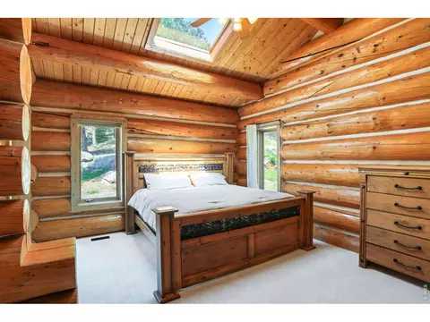 Bedroom - 24043 Eagle Cliff Trl, Conifer, CO 80433 photo 3 of 6