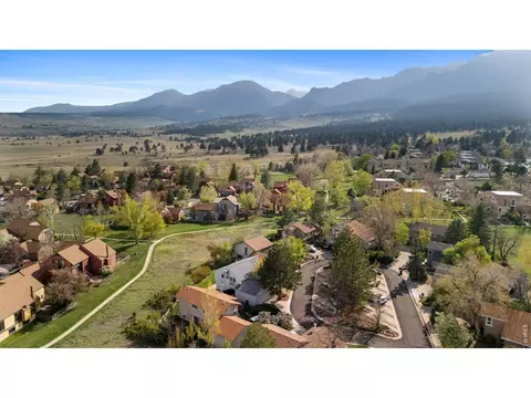 View/Area - 3620 Silver Plume Ln, Boulder, CO 80305 photo 4 of 10