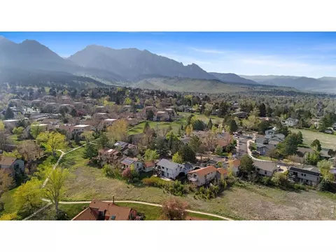 View/Area - 3620 Silver Plume Ln, Boulder, CO 80305 photo 8 of 10