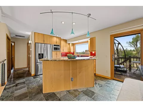 Kitchen - 3620 Silver Plume Ln, Boulder, CO 80305 photo 4 of 6