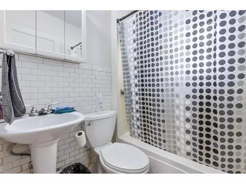 Bath - 2117 6th Ave, Greeley, CO 80631 photo 1 of 2