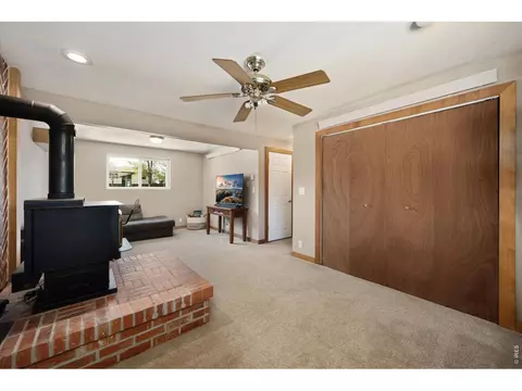 Living - 811 Table Mountain Ct, Windsor, CO 80550 photo 2 of 2