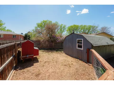 Exterior - 811 Table Mountain Ct, Windsor, CO 80550 photo 11 of 16