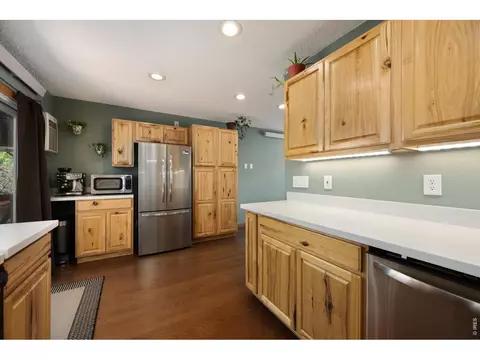 Kitchen - 811 Table Mountain Ct, Windsor, CO 80550 photo 5 of 5