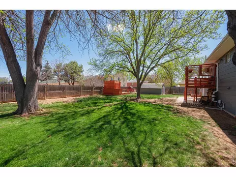 Exterior - 811 Table Mountain Ct, Windsor, CO 80550 photo 16 of 16