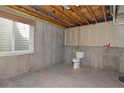 Bath - 1047 Canal Dr, Windsor, CO 80550 photo 6 of 7