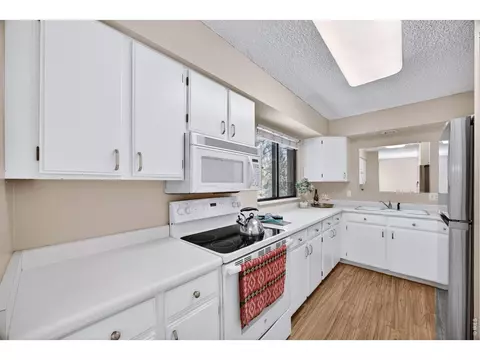 Kitchen - 1850 Folsom St #201, Boulder, CO 80302 photo 1 of 3
