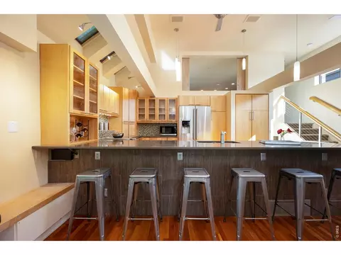 Kitchen - 812 Walnut St #F, Boulder, CO 80302 photo 2 of 7