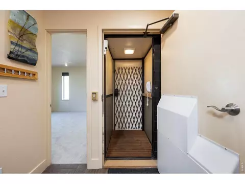 Entry Way - 812 Walnut St #F, Boulder, CO 80302 photo 3 of 3