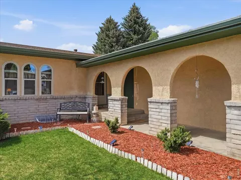 Exterior - 370 10th St, Windsor, CO 80550 photo 3 of 5