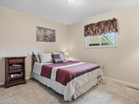 Bedroom - 370 10th St, Windsor, CO 80550 photo 5 of 7