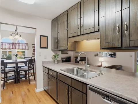 Kitchen - 370 10th St, Windsor, CO 80550 photo 1 of 1