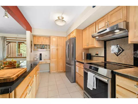 Kitchen - 526 Brook Rd, Boulder, CO 80302 photo 5 of 5