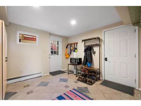 Entry Way - 526 Brook Rd, Boulder, CO 80302 photo 3 of 4