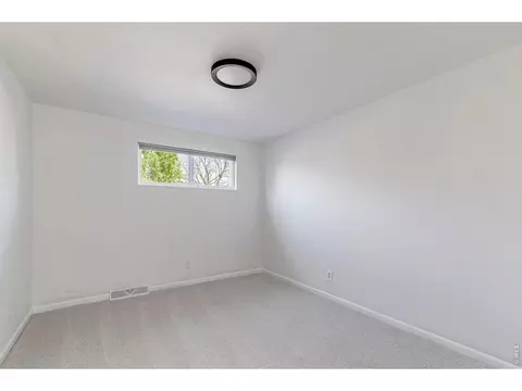 Bedroom - 6862 Roaring Fork Trl, Boulder, CO 80301 photo 6 of 7