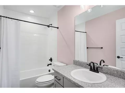 Bath - 2124 Glean Ct, Windsor, CO 80550 photo 3 of 5