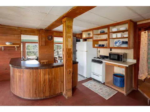 Kitchen - 656 Jasper Dr, Lyons, CO 80540 photo 1 of 2