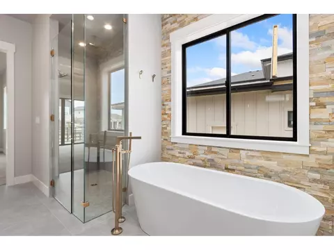 Bath - 6325 Sanctuary Dr, Windsor, CO 80550 photo 3 of 7