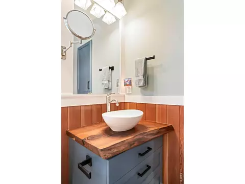 Bath - 1321 9th St #A, Boulder, CO 80302 photo 1 of 5