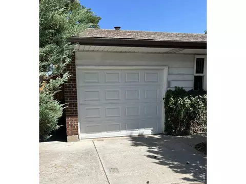 Exterior - 700 33rd St, Boulder, CO 80303 photo 11 of 12