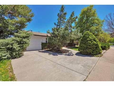 Exterior - 700 33rd St, Boulder, CO 80303 photo 3 of 12