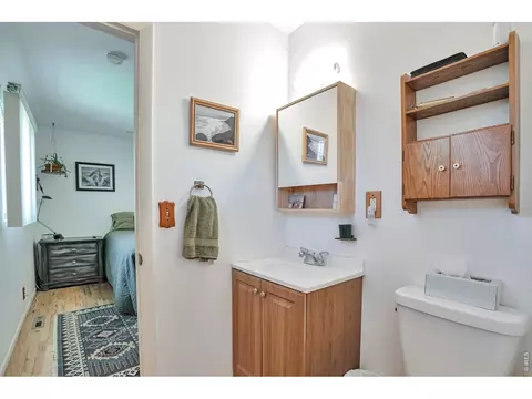 Bath - 700 33rd St, Boulder, CO 80303 photo 1 of 2