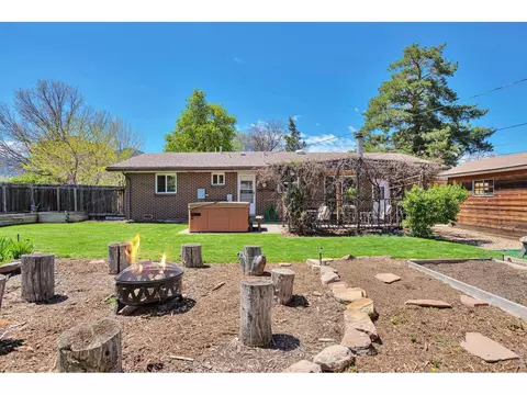 Exterior - 700 33rd St, Boulder, CO 80303 photo 5 of 12
