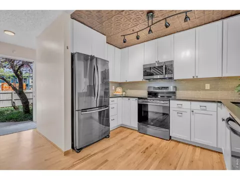 Kitchen - 3162 29th St, Boulder, CO 80301 photo 2 of 3