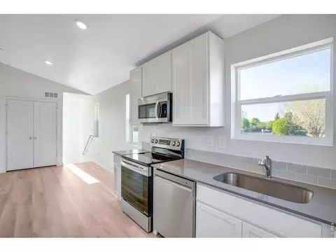 Kitchen - 3701 Katina Way, Evans, CO 80620 photo 4 of 4